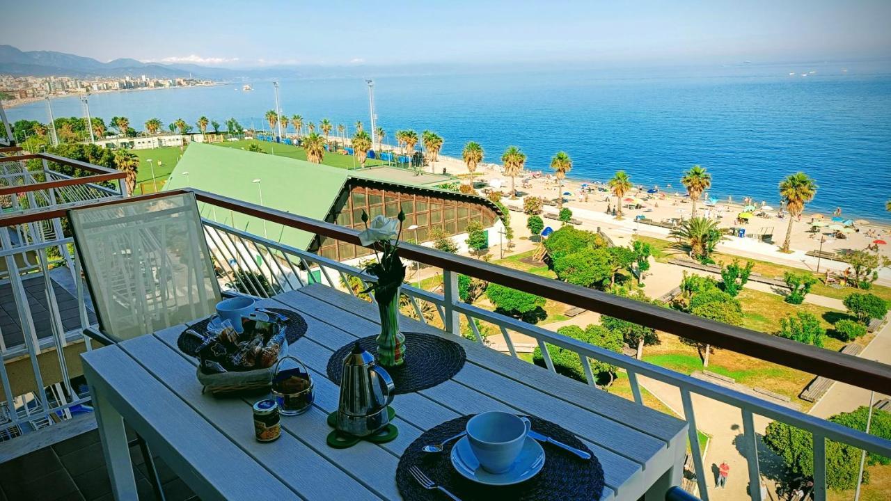 Maremare, Really On The Beach, With Private Parking 萨沃纳 外观 照片